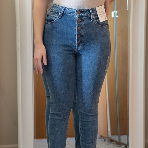 Abercrombie & Fitch Curve Love The Super Skinny Ankle High Rise Jeans 24 Short - Picture 12 of 14